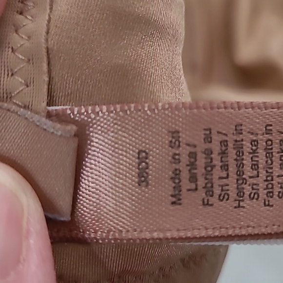 SKIMS Smooth Light Brown Bra size 38DD - Picture 8 of 8